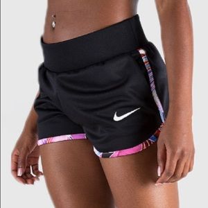 ❤️HOST PIC❤️Nike Shorts NWT